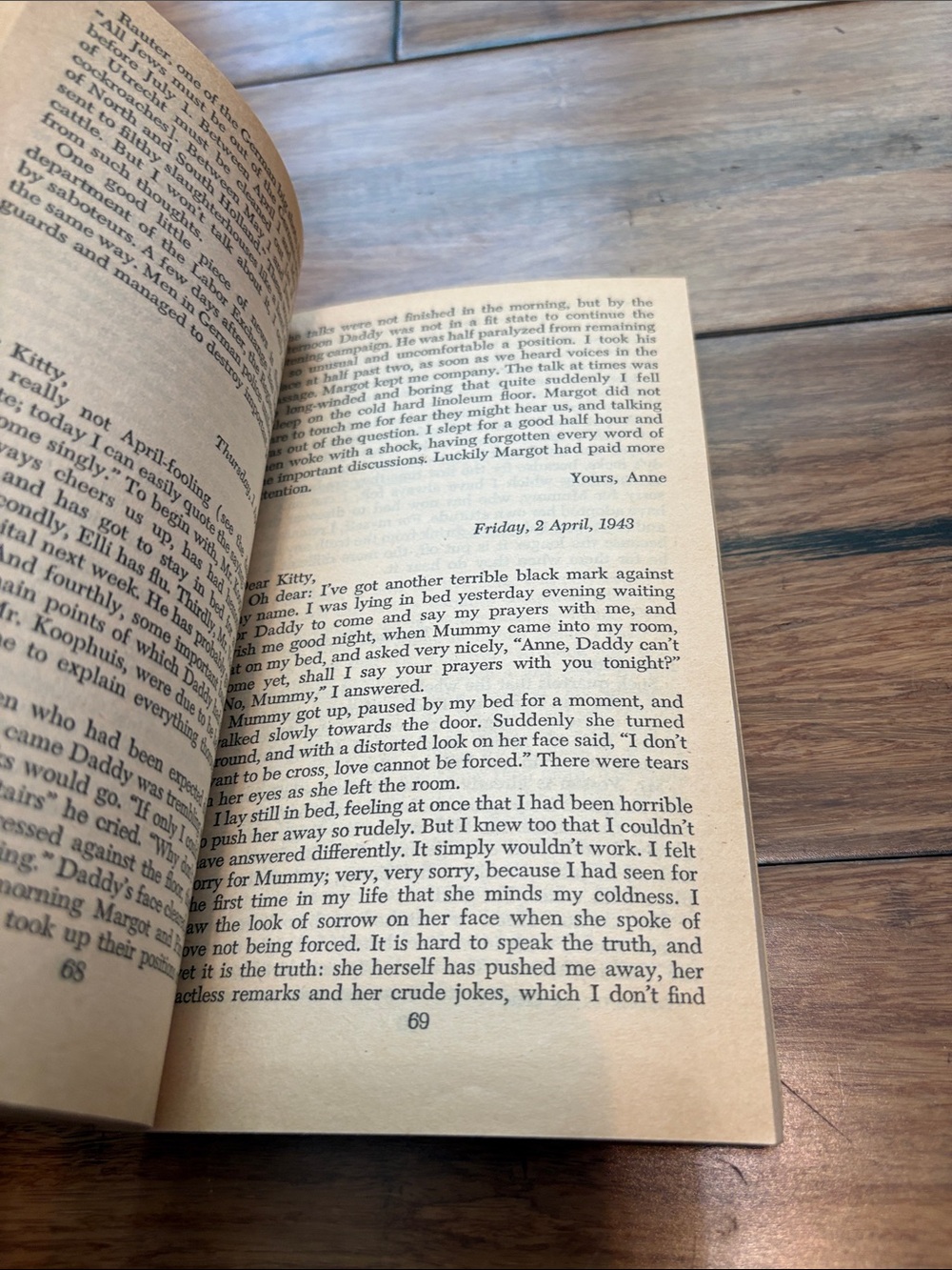 Anne Frank The Diary of a Young Girl Paperback Book - Picture 7 of 7